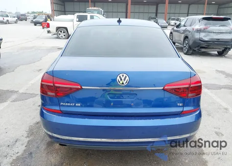 2017 Volkswagen Passat 1.8T Se z USA, uszkodzony, nr VIN 1VWBT7A31HC000694